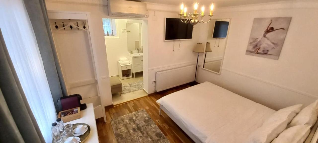 Five Rooms Brasov Luaran gambar