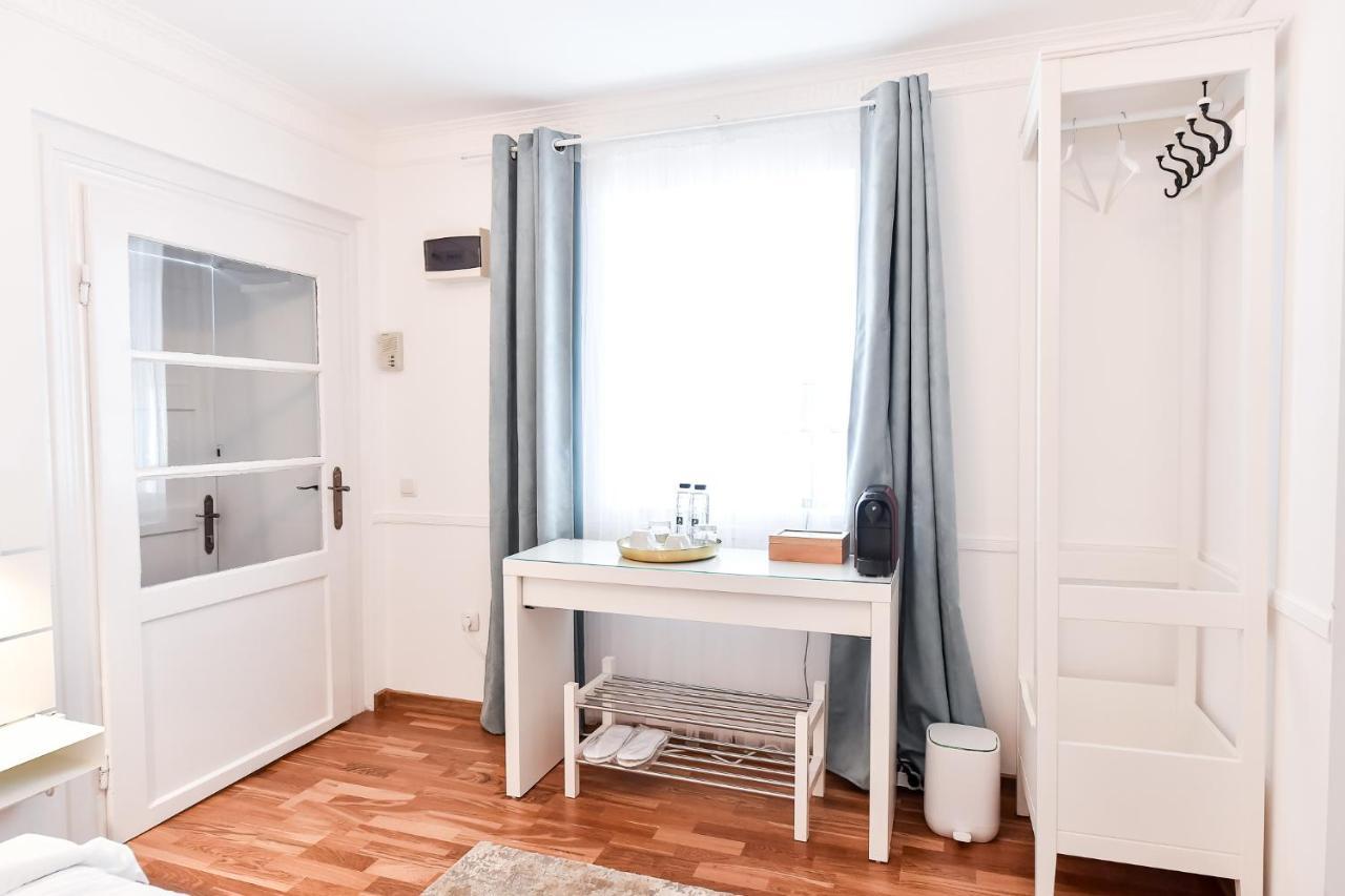 Five Rooms Brasov Luaran gambar