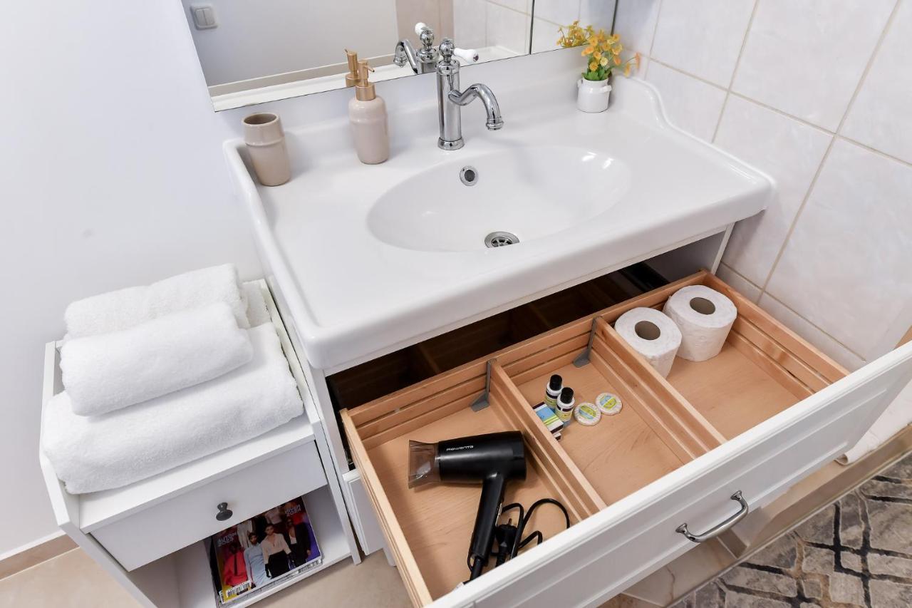 Five Rooms Brasov Luaran gambar